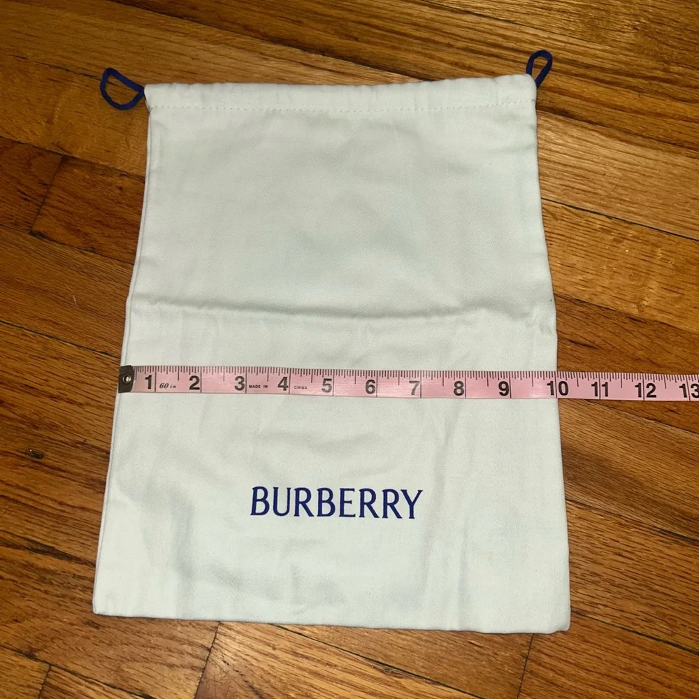 Burberry dust bag - Picture 2 of 2